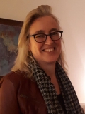 Drs. Anneke van Hoek